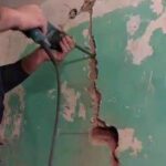 Штробление стен под проводку